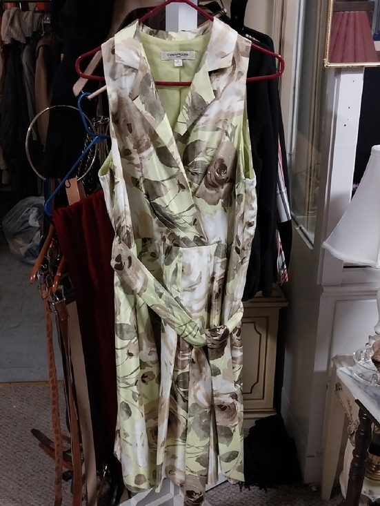 Evan Picone Dresses & Skirts - Evan Picone Floral Sleeveless Faux Wrap Dress in Light Green and Taupe